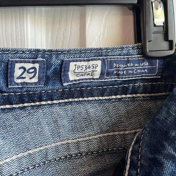 Miss Me Capris - Picture 7 of 8